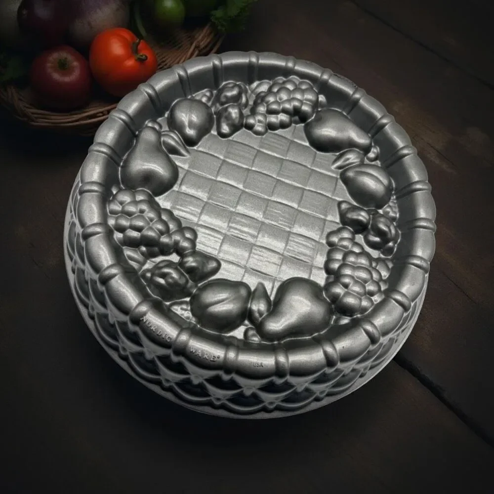 Nordic Ware Marianne Fall Harvest 10-Cup Fruit Cake Pan Basket Weave Cake Mold